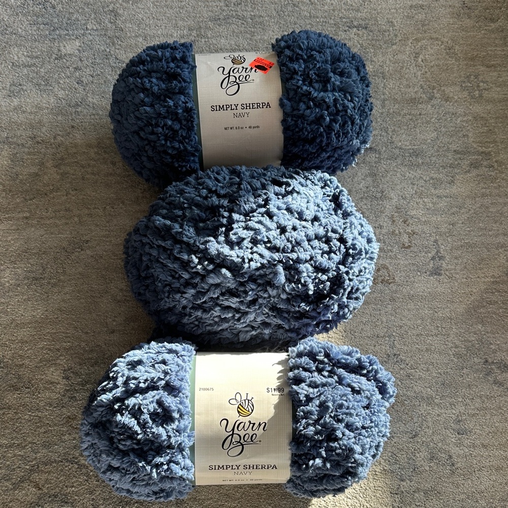 Yarn Bee yarn
Simply Sherpa
48 yds
Color Navy